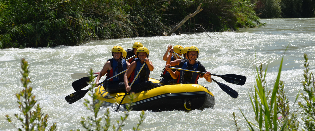 Rafting En Andalucia Tramos En Rio Genil El Tejar Benameji Cordoba En Cuevas Bajas Malaga En Granada Y Sevilla